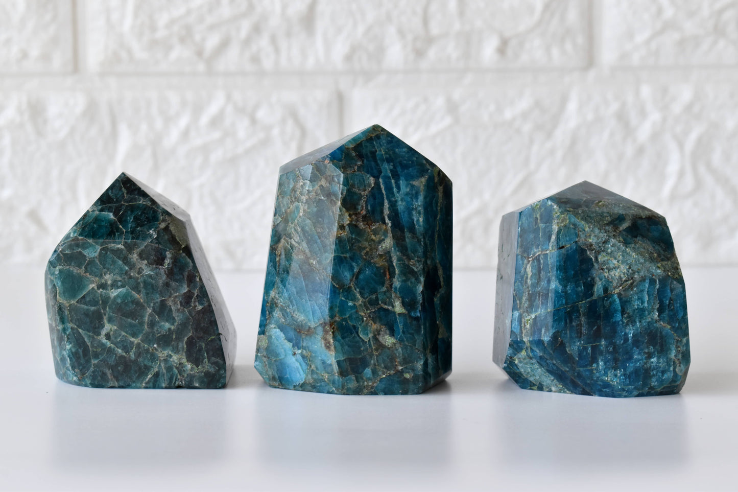 1kg Apatite Crystal Polished Points (2-4Pcs)