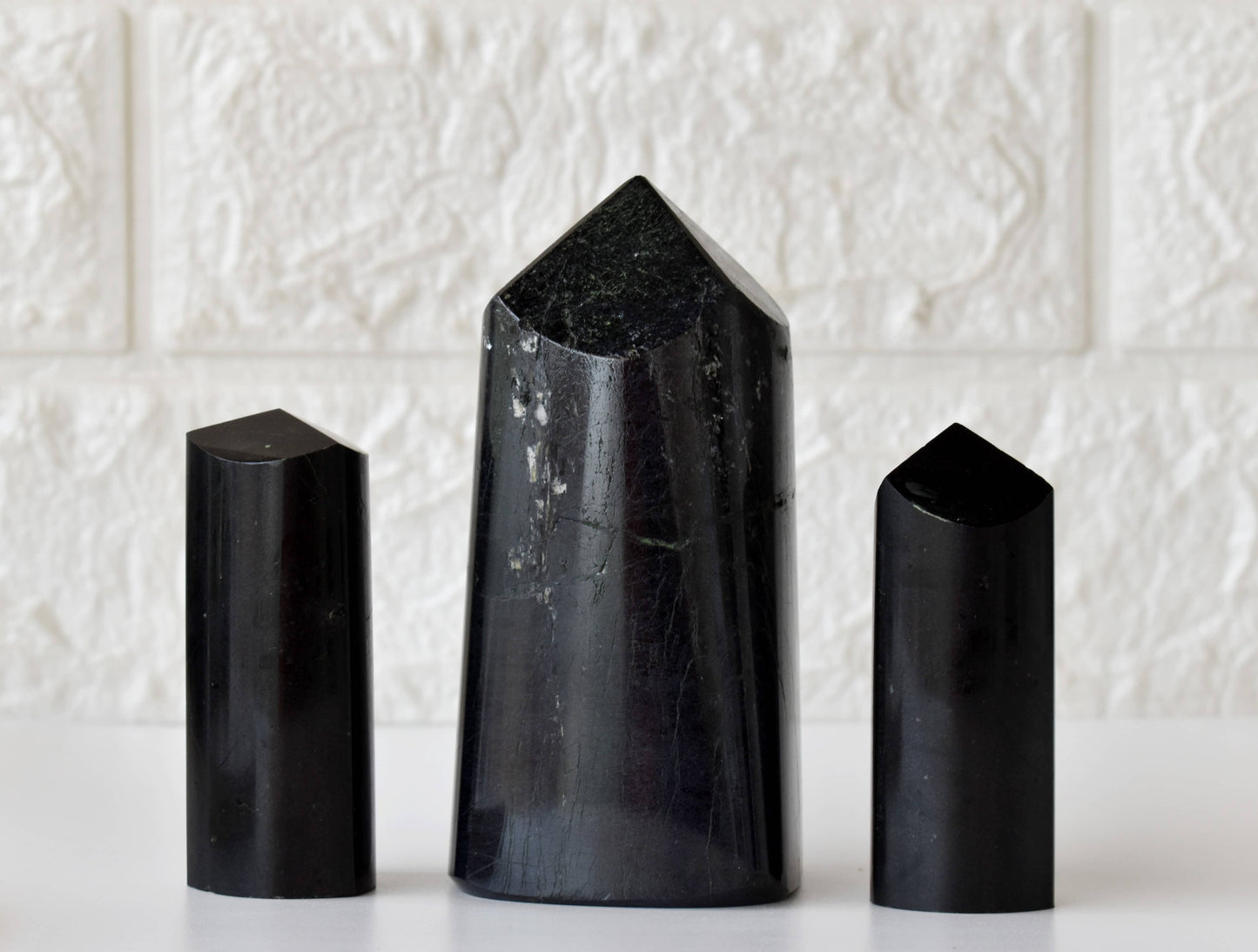 1kg Black Tourmaline Crystal Polished Points (2-4Pcs)