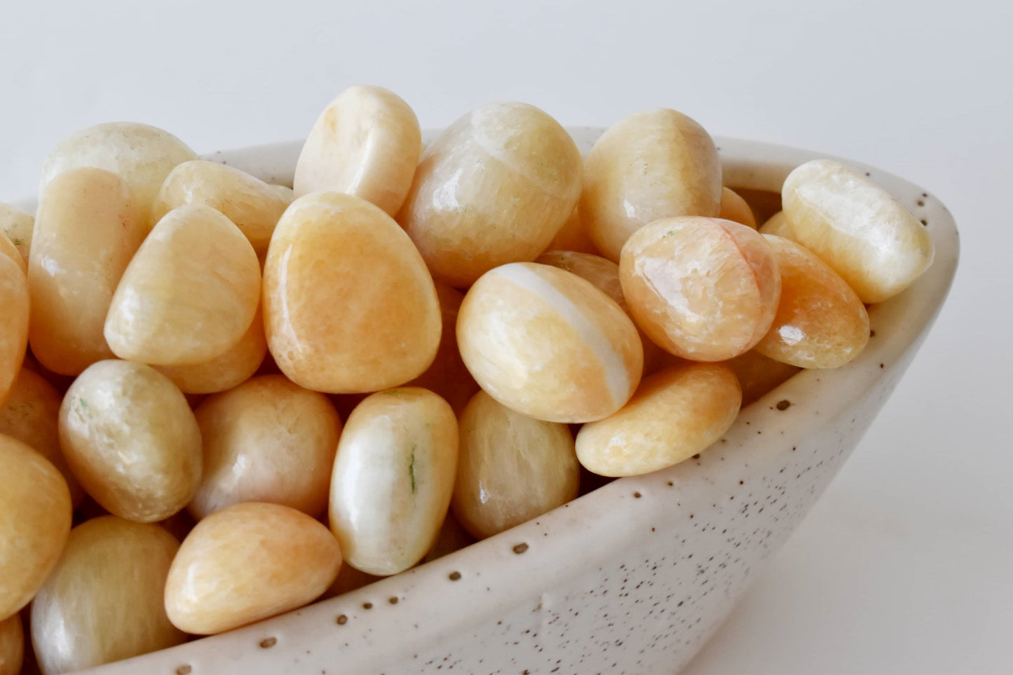 1Kg Aragonite Tumbled Stones