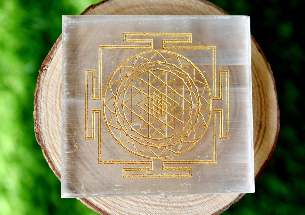 Shri Yantra Selenite Charging Plate, 3 inche Polished Square Selenite Crystal For Positive Energy