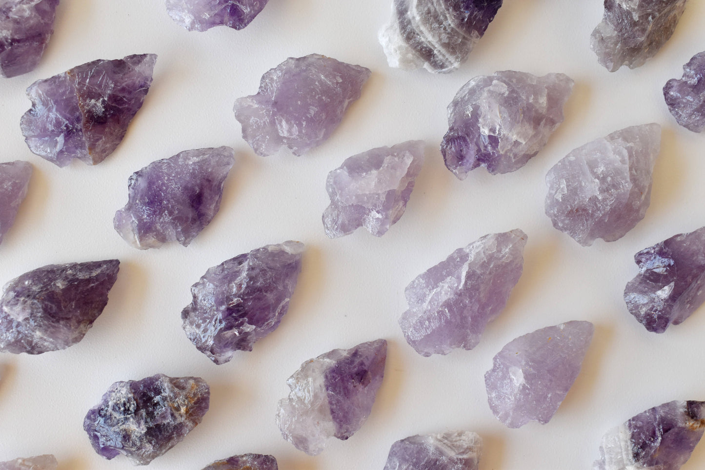 1'' Amethyst Arrowhead Point.