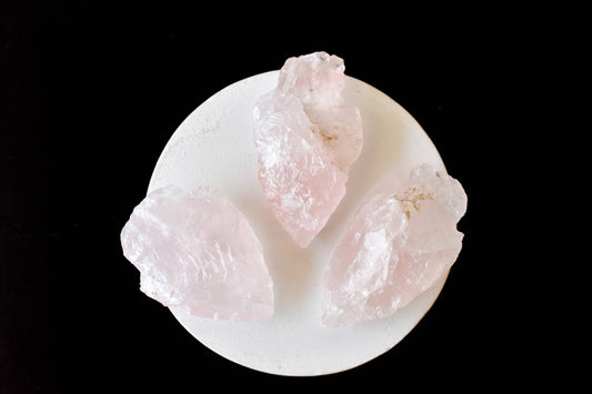 1'' Rose Quartz Arrowhead Point.