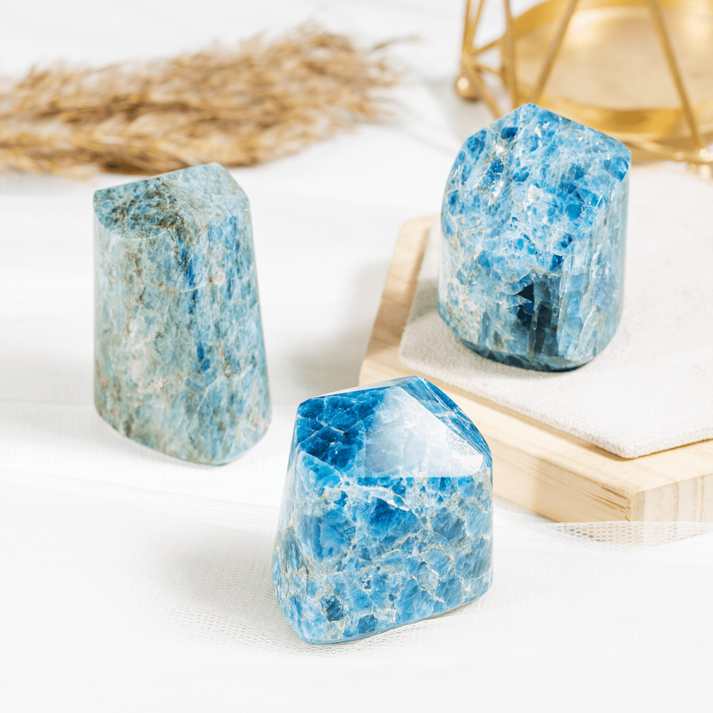 1kg Apatite Crystal Polished Points (2-4Pcs)