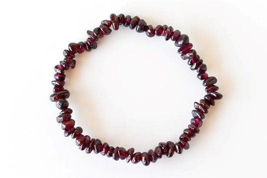 Garnet Gemstone Chip Bracelet.