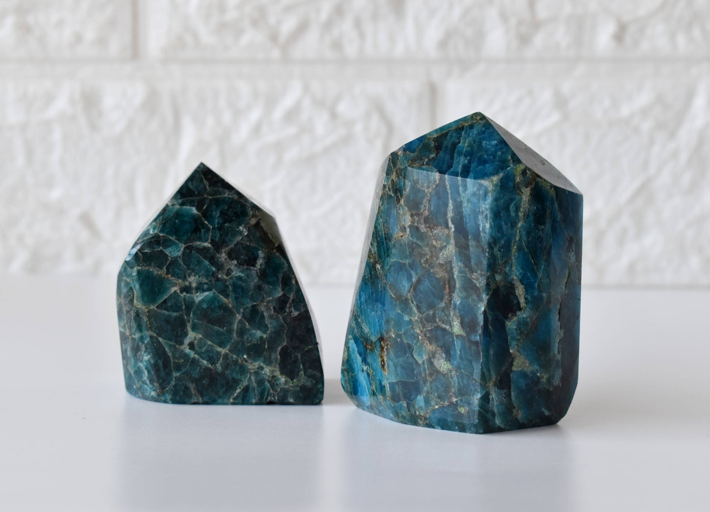 1kg Apatite Crystal Polished Points (2-4Pcs)