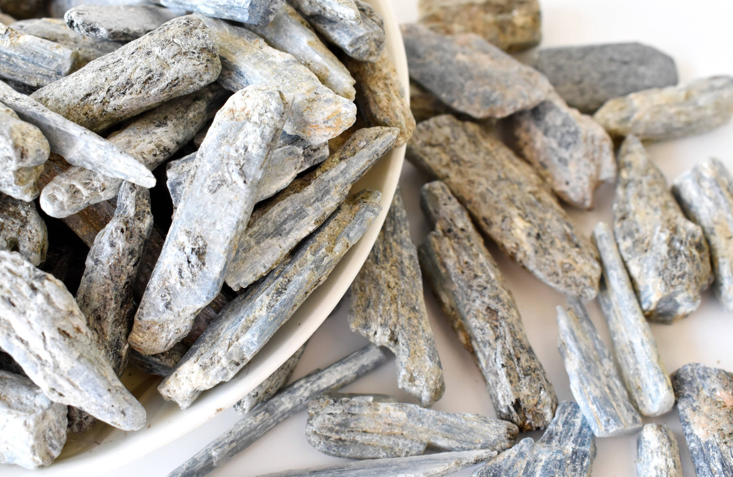 1kg Kyanite Natural Points (80-83Pcs)