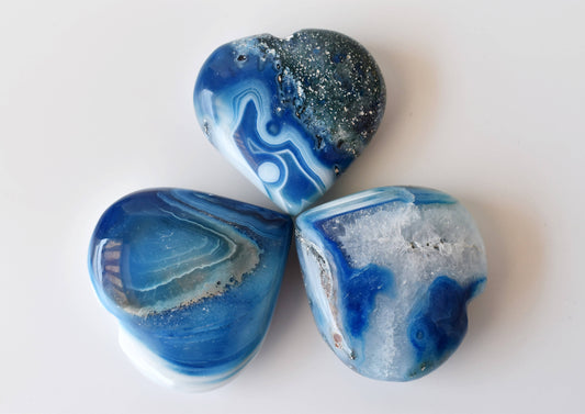1kg Blue Onyx Heart Crystal 2 Inch (8-10Pcs)