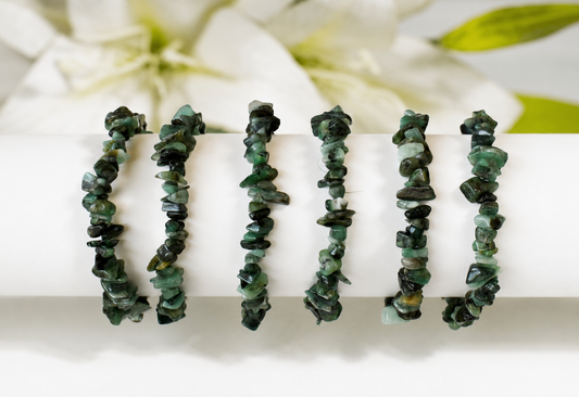 Emerald Gemstone Chip Bracelet