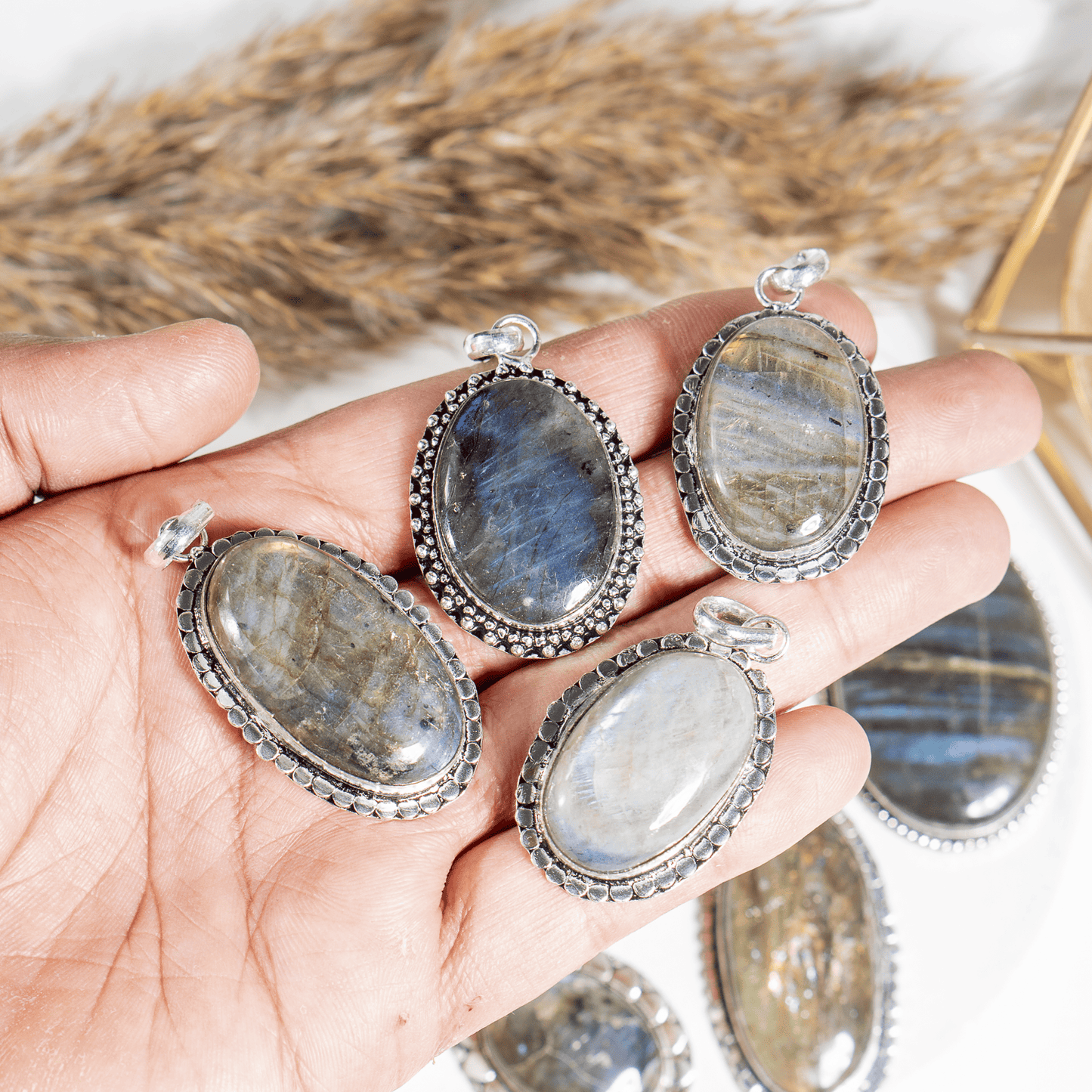 Labradorite Pendant |Crystal Jewelry | Natural Gemstone Pendant | Crystal Charm Jewelry | Boho Pendant