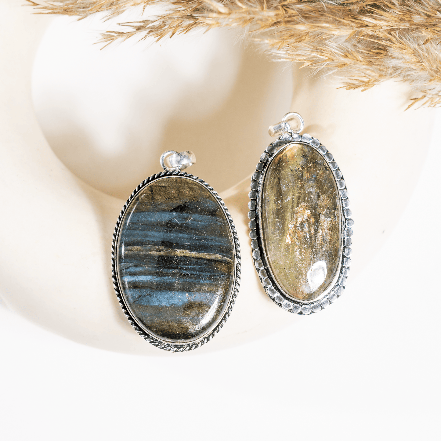 Labradorite Pendant |Crystal Jewelry | Natural Gemstone Pendant | Crystal Charm Jewelry | Boho Pendant