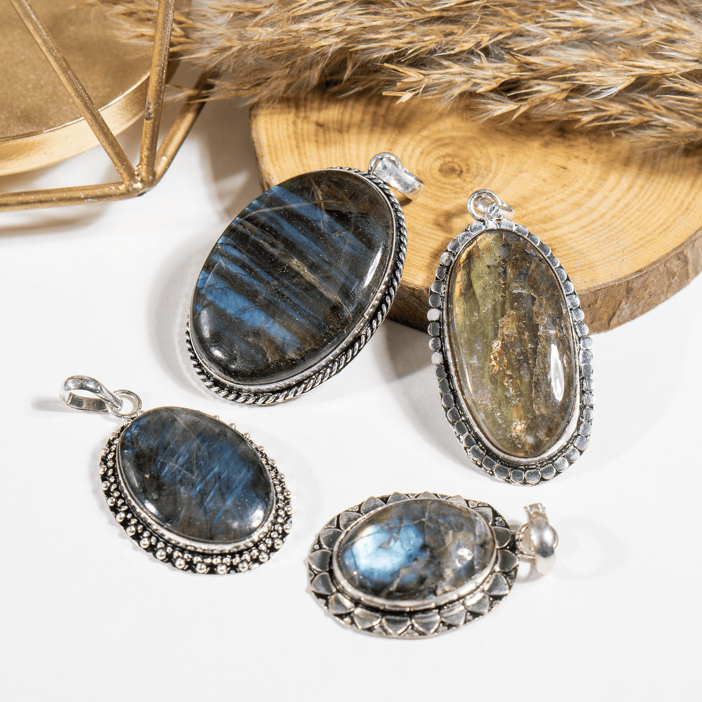 Labradorite Pendant |Crystal Jewelry | Natural Gemstone Pendant | Crystal Charm Jewelry | Boho Pendant