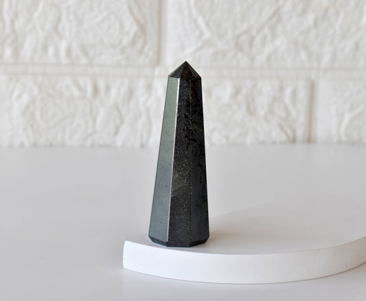 1kg Hematite Obelisk Tower Point (5-7Pcs)