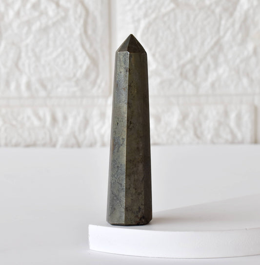 1kg Pyrite Obelisk Tower Point  (6-8Pcs)
