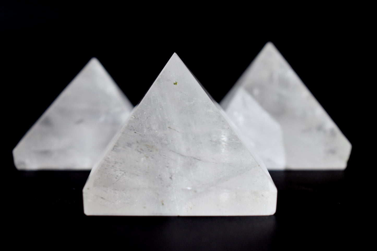 1 Kg Clear Quartz Crystal Pyramid (2 inches)