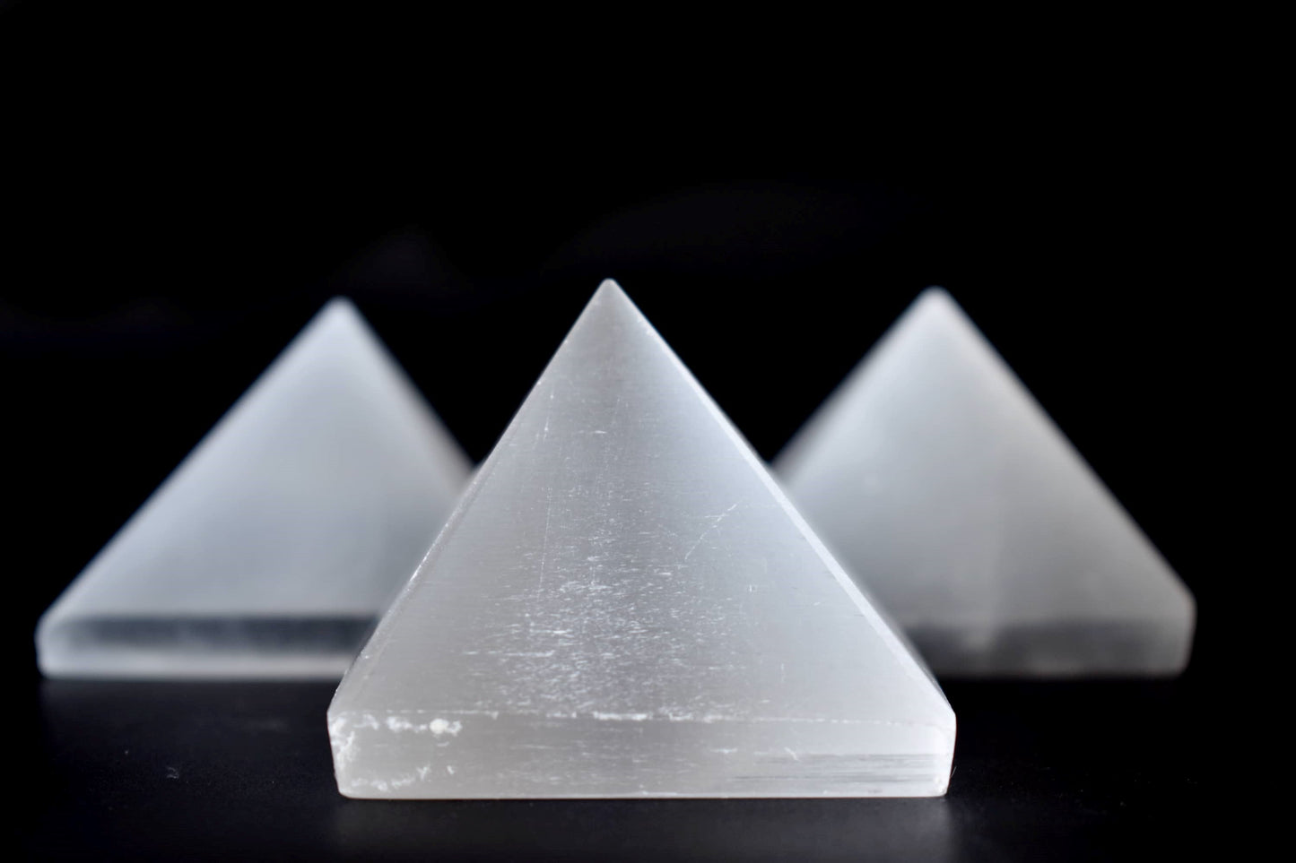 1Kg Selenite Crystal Pyramid (2 inches)