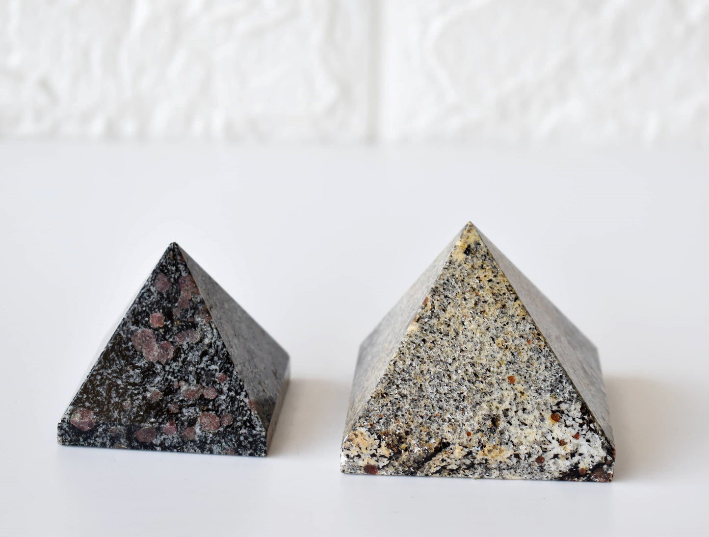 1Kg Spinelle Matrix Crystal Pyramid (2 inches)