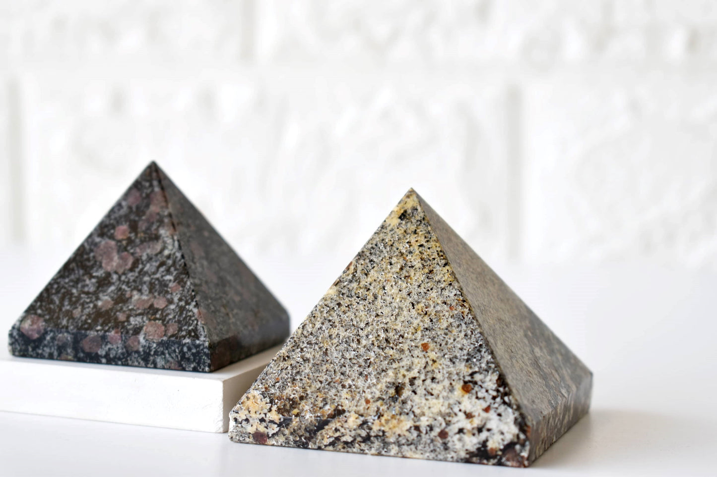 1Kg Spinelle Matrix Crystal Pyramid (2 inches)