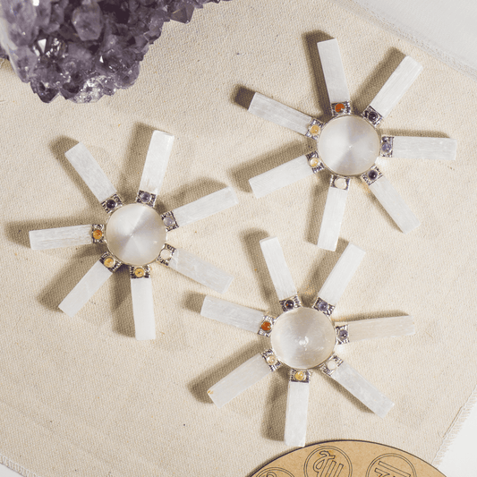 Selenite 7 Point Energy Generator with Crystal Pyramid