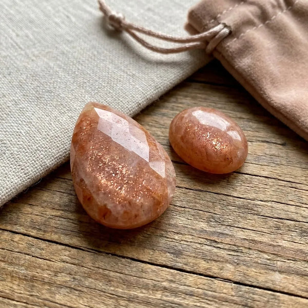 Pendants & Cabochons