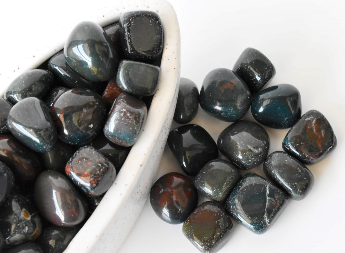 1Kg Bloodstone Tumbled Stones