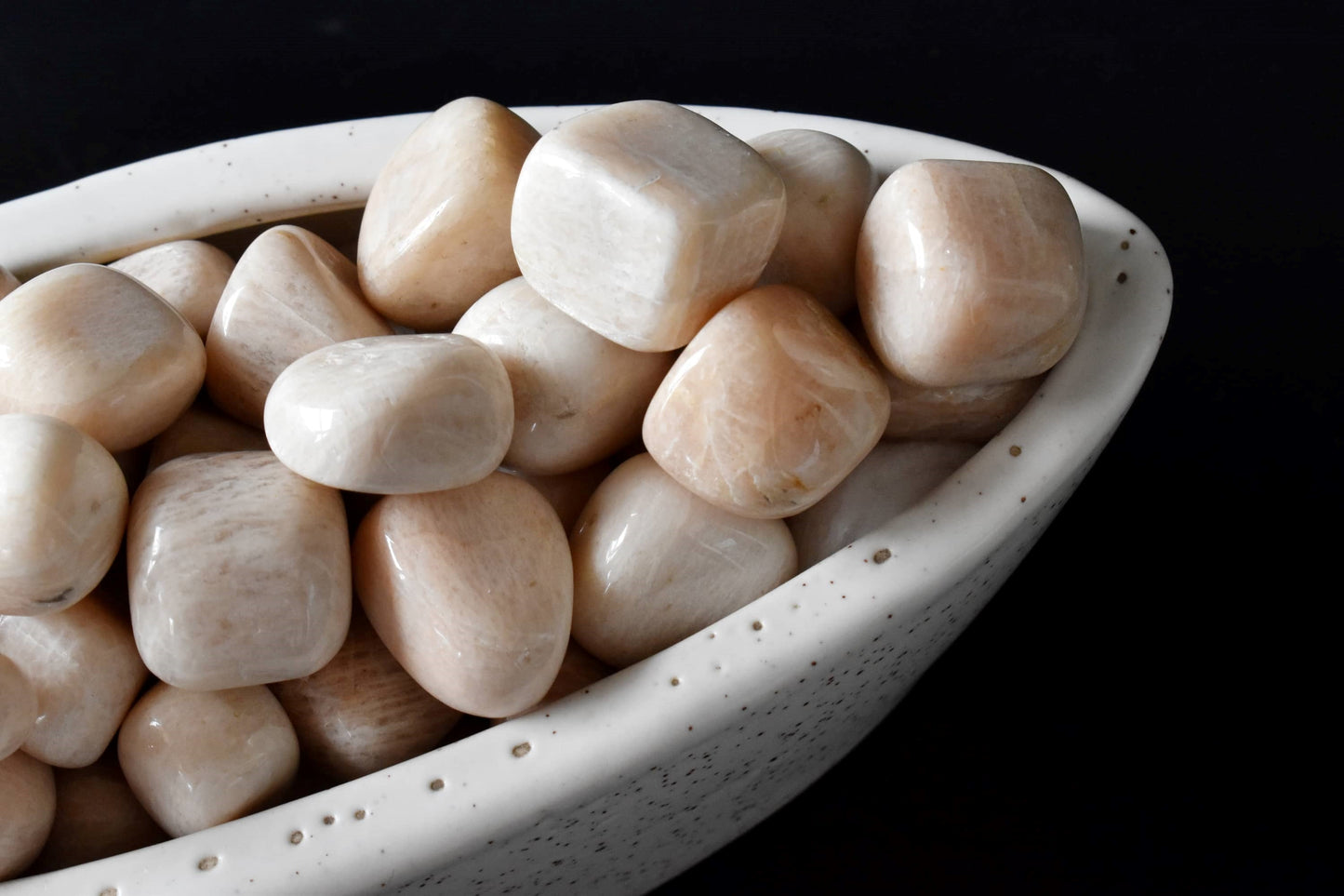 1Kg Peach Moonstone Tumbled Stones