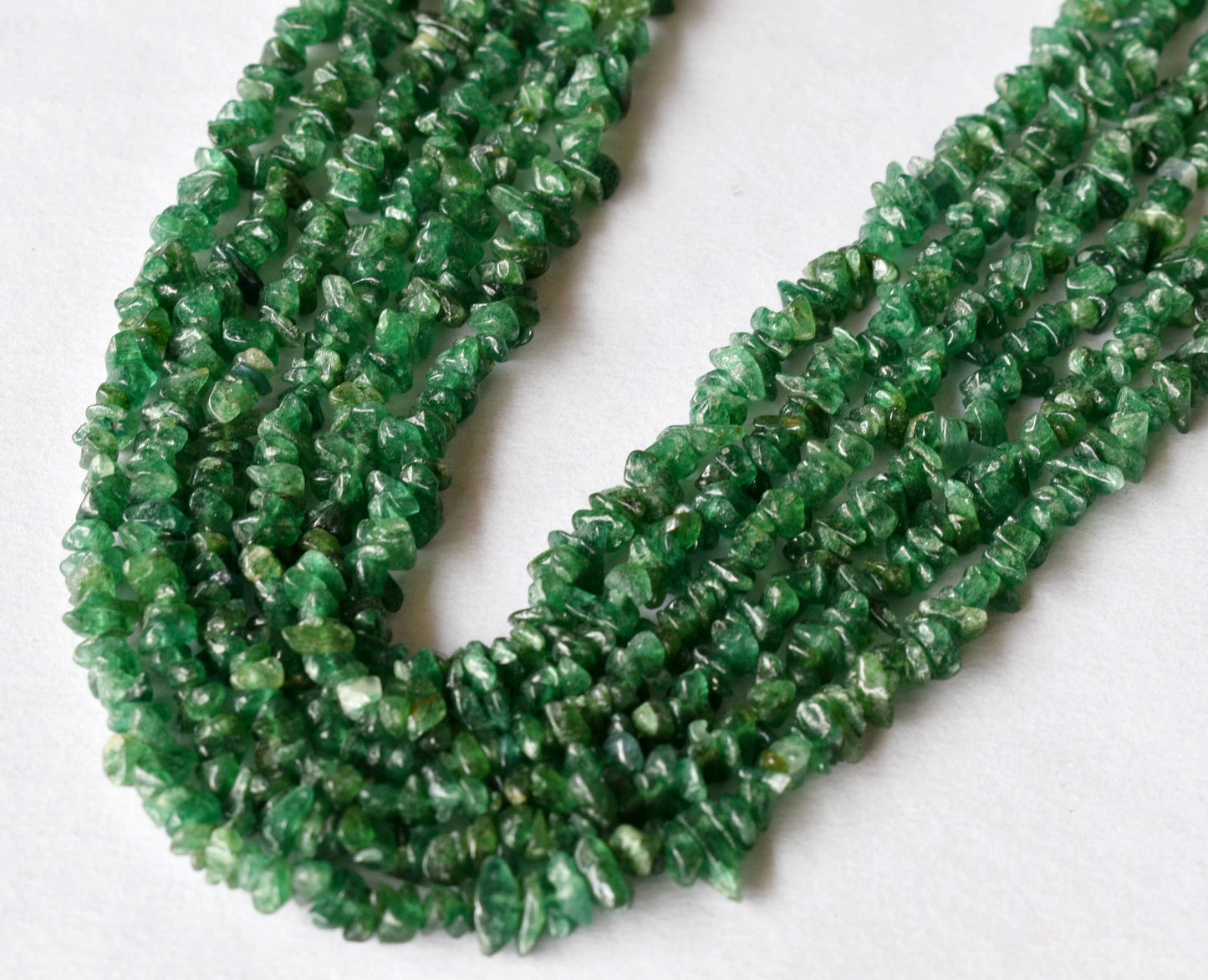 Uncut Grosullar Jade Uncut Beads
