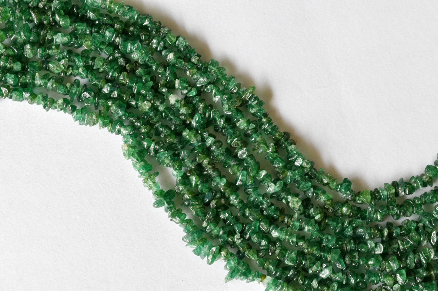 Uncut Grosullar Jade Uncut Beads