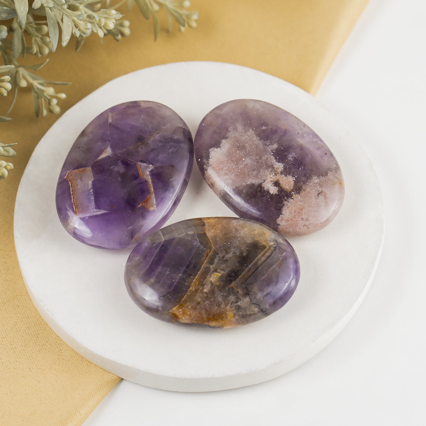 1kg Amethyst Palm Stones (6-8Pcs)