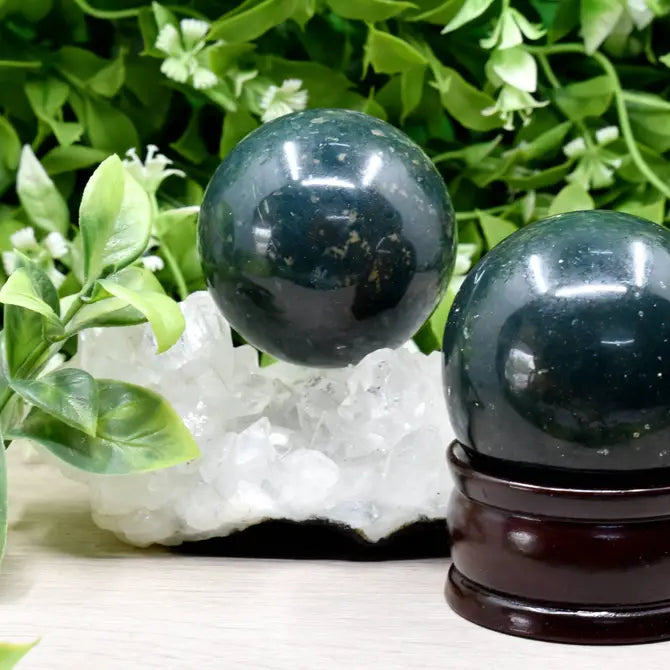 1Pc Sphere Bloodstone Crystal Ball | Healing Sphere | Orb Crystal Stone | Crystal Healing Divination ball Gift.