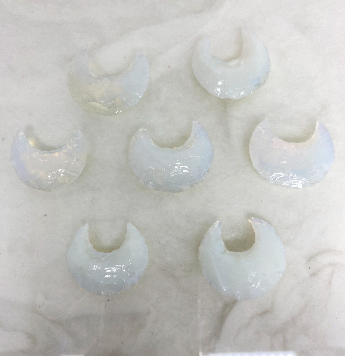 1"Opal Glass Moon Arrowhead Point