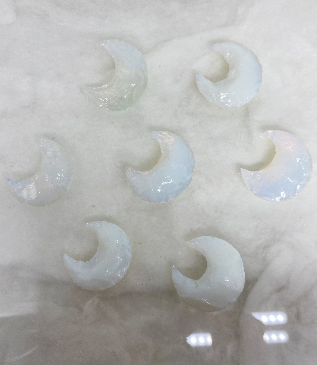 1"Opal Glass Moon Arrowhead Point